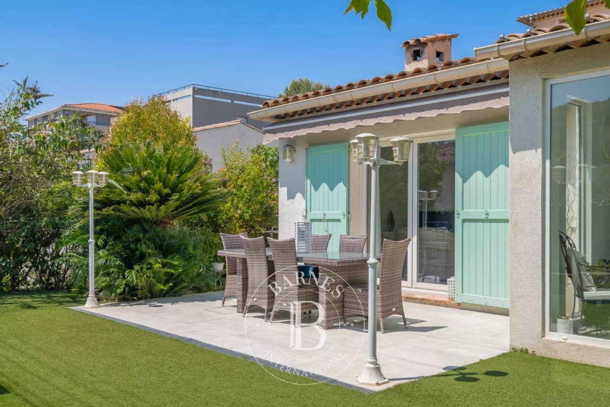 Maison de luxe à vendre à La Colle-sur-Loup, 849 000 €, Photo 2