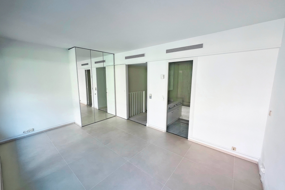 Luxury Apartment for sale in Monaco, 5 450 000 €, Photo 3