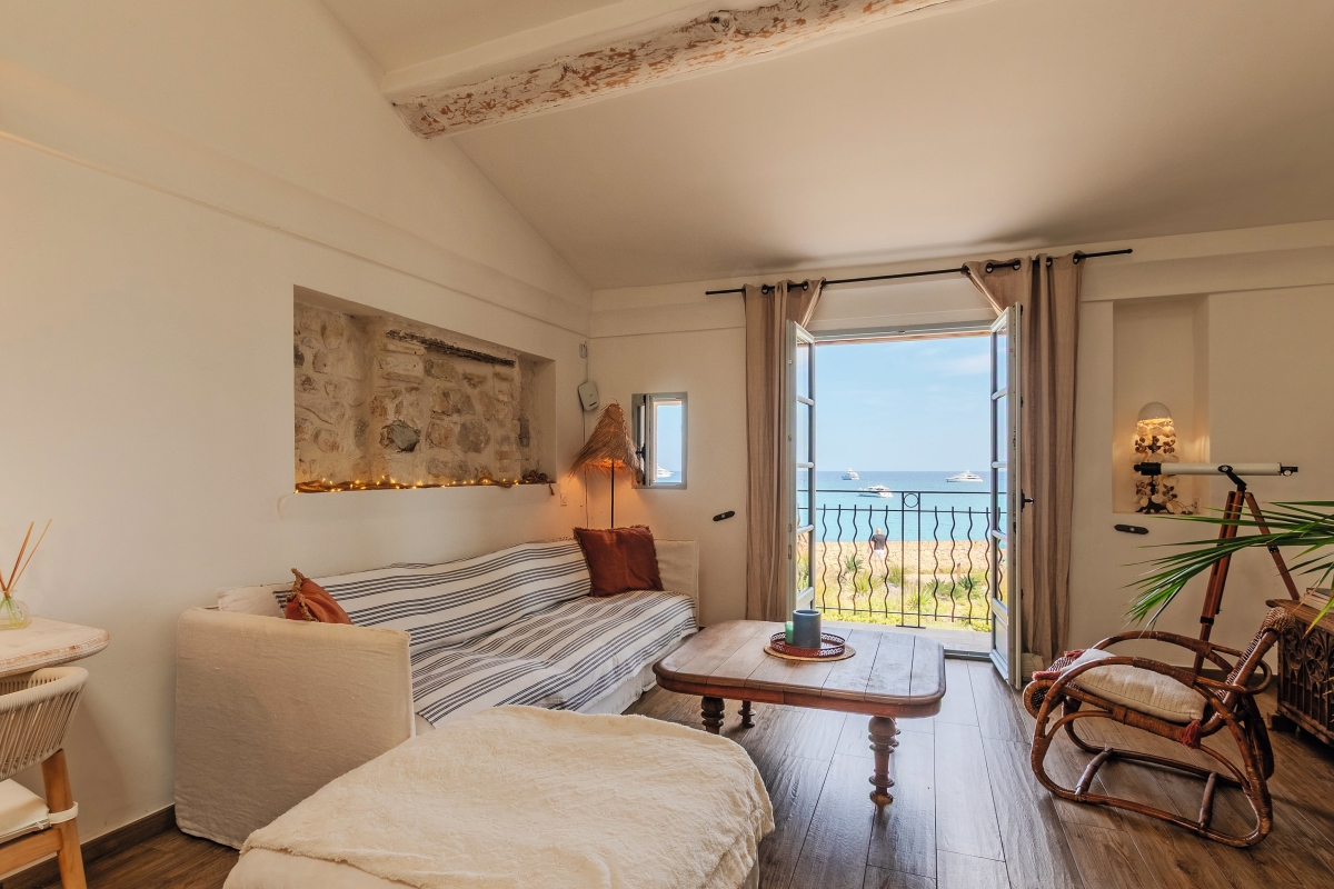 Maison de luxe à vendre à Antibes, 2 438 000 €, Photo 2