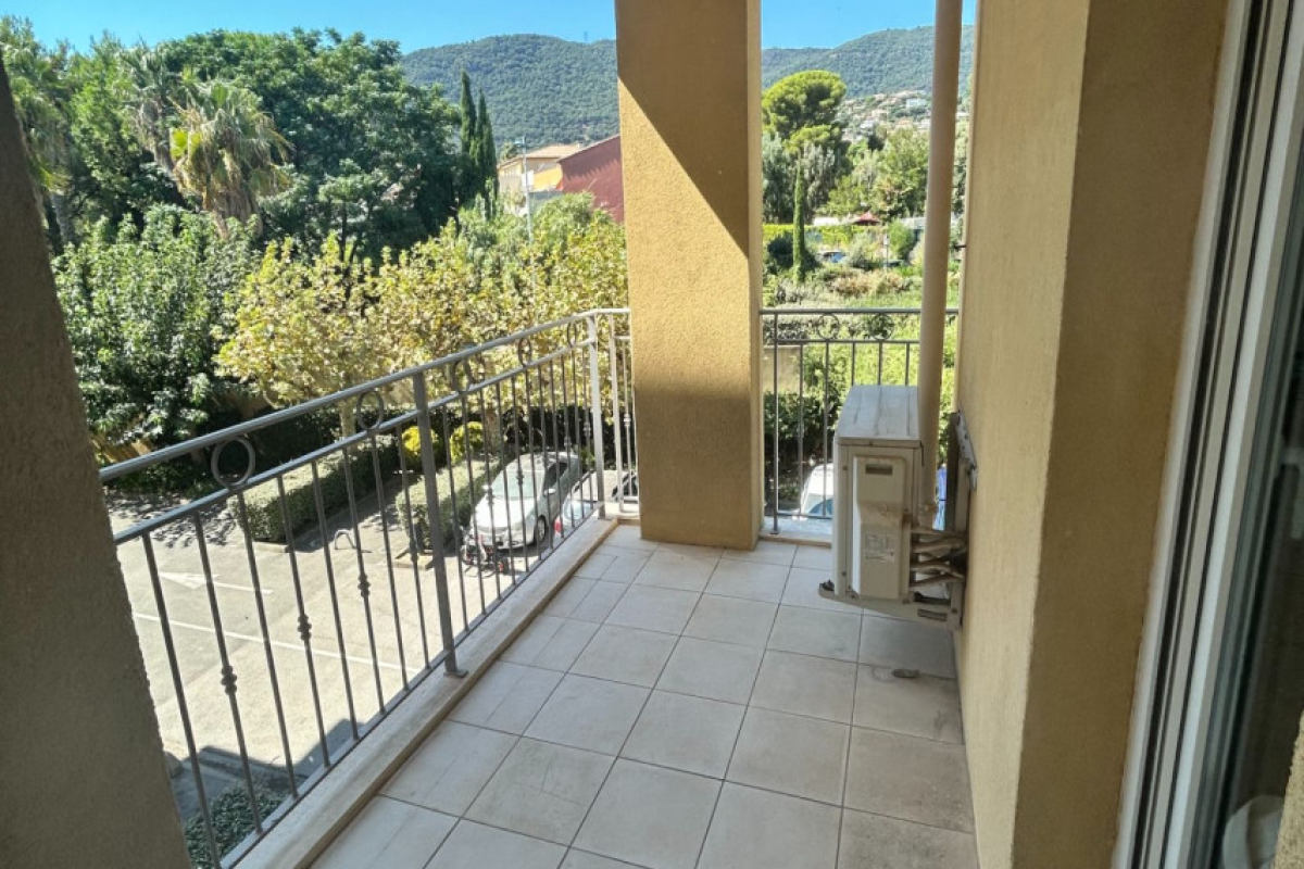 Luxury Apartment for sale in Cavalaire-sur-Mer, 280 000 €, Photo 6