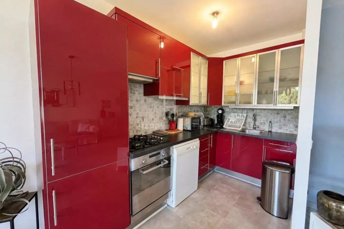 Luxury Apartment for sale in Saint-Rémy-de-Provence, 387 000 €, Photo 5