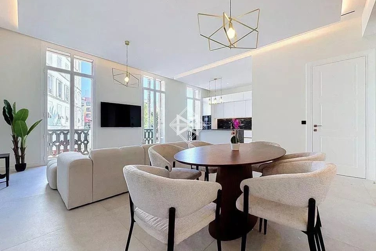 Appartement de luxe à vendre à Cannes, 1 750 000 €, Photo 1