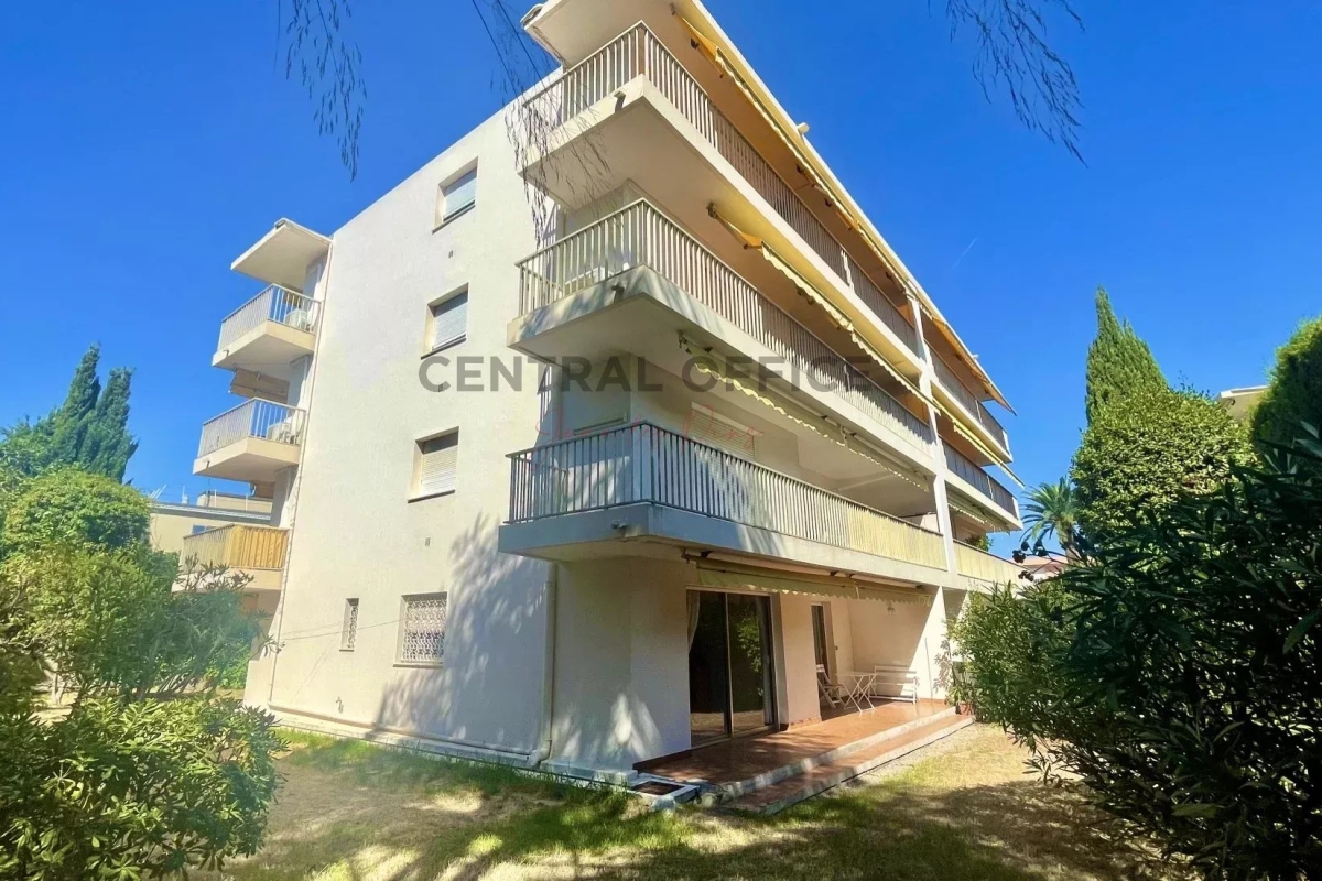 Appartement de luxe à vendre à Cap d'Antibes, 565 000 €, Photo 1