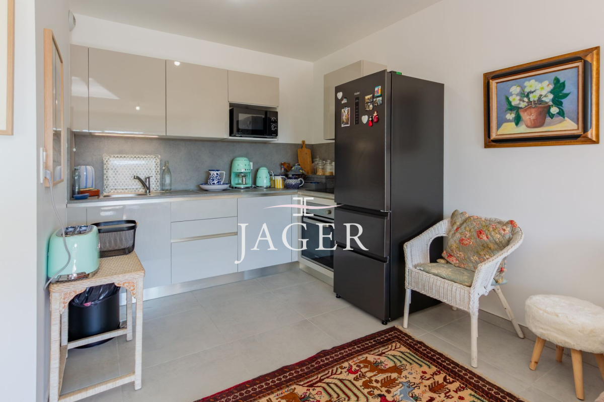 Luxury Apartment for sale in Grimaud, 395 000 €, Photo 5