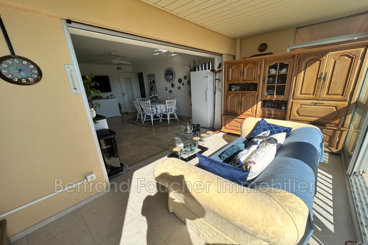 Luxury Apartment for sale in Cavalaire-sur-Mer, 420 000 €, Photo 5