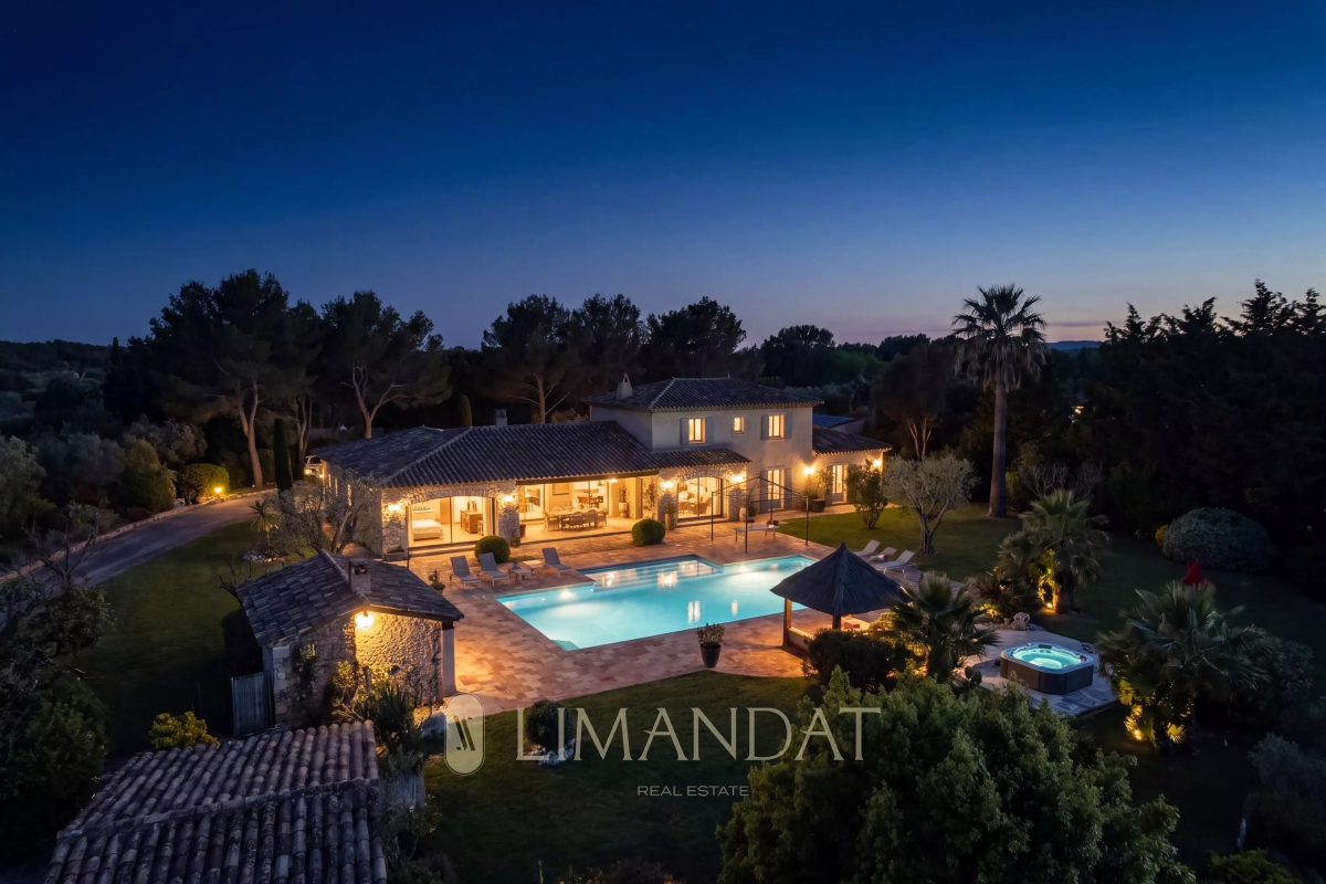 Luxury House for sale in Mougins, 1 950 000 €, Photo 1