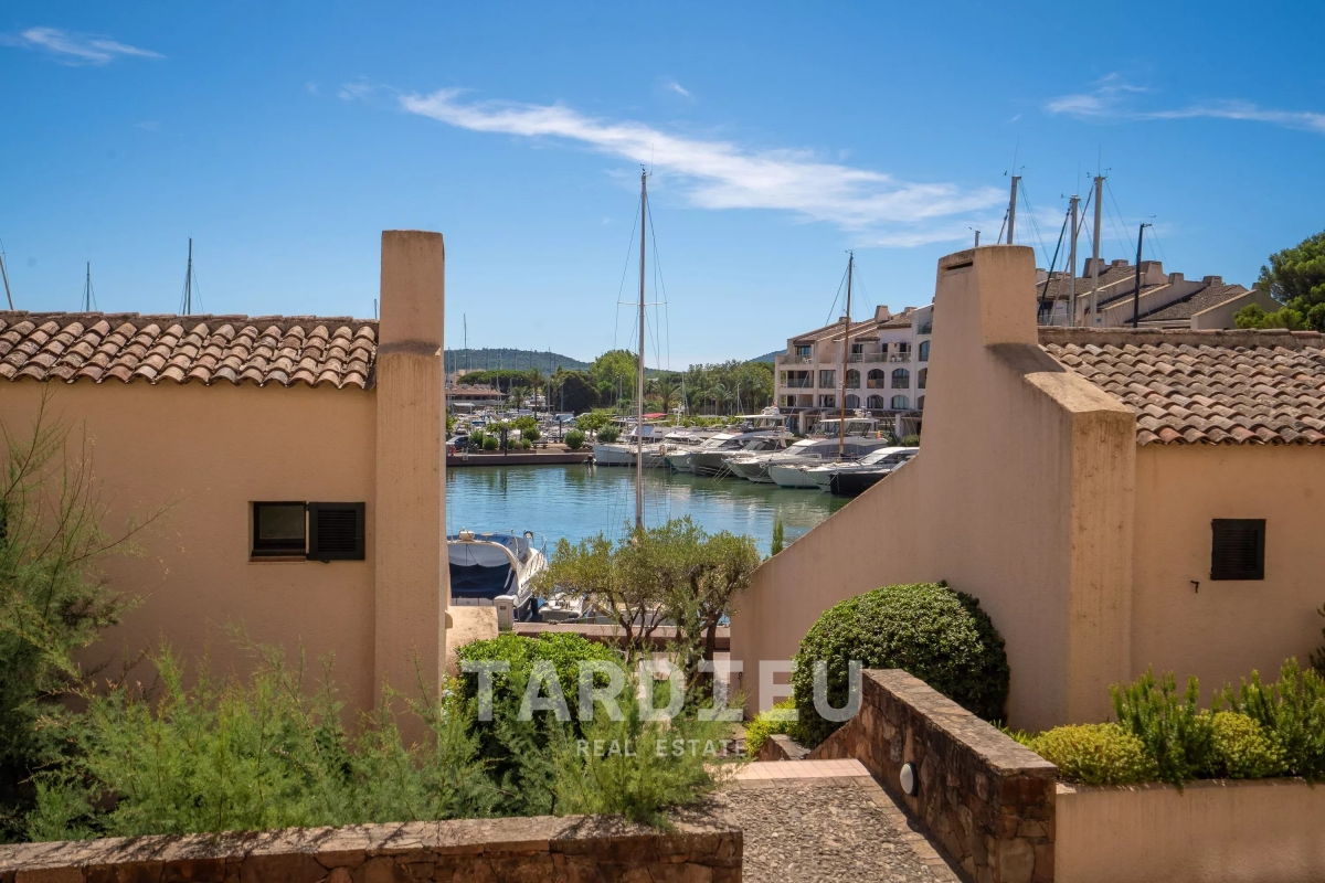 Appartement de luxe à vendre à Cogolin, 269 000 €, Photo 1