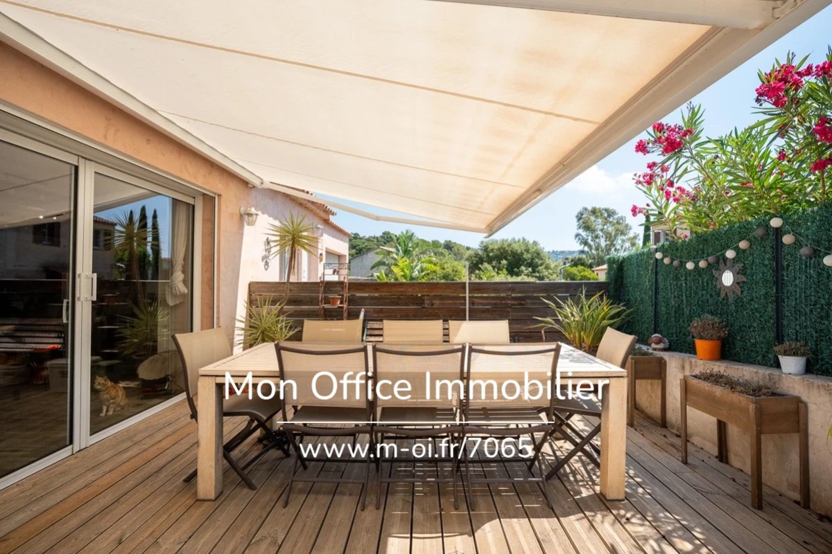 Luxury House for sale in La Croix-Valmer, 790 000 €, Photo 2