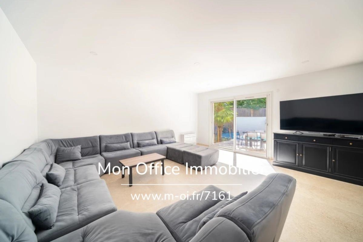 Luxury House for sale in Aix-en-Provence, 786 000 €, Photo 4