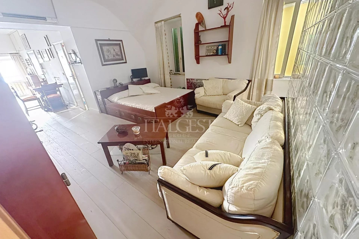 Luxury Apartment for sale in Villefranche-sur-Mer, 329 000 €, Photo 4