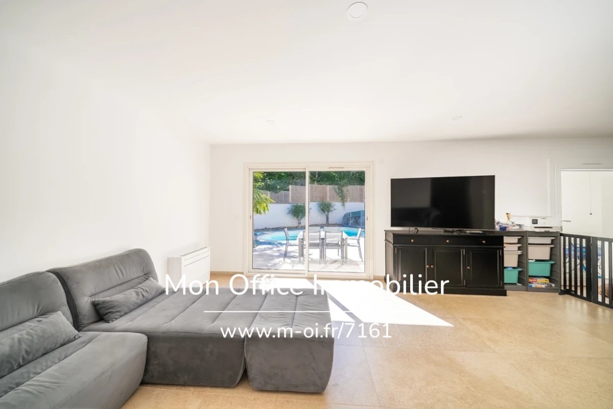 Luxury House for sale in Aix-en-Provence, 786 000 €, Photo 5