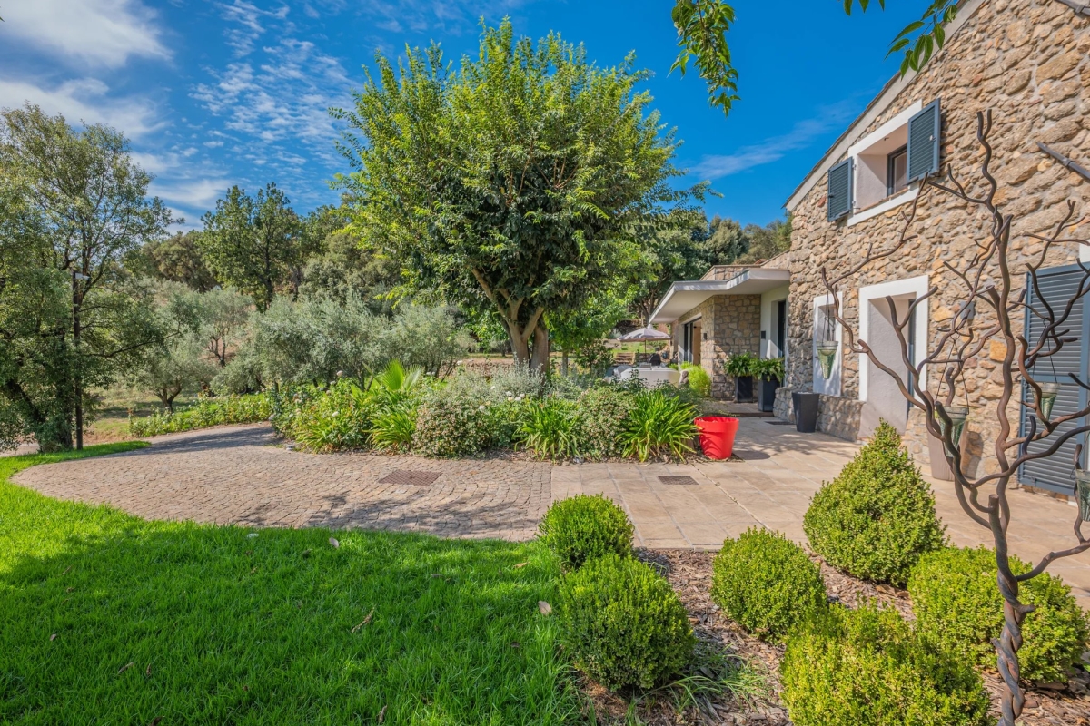 Maison de luxe à vendre à Roquebrune-sur-Argens, 2 190 000 €, Photo 5