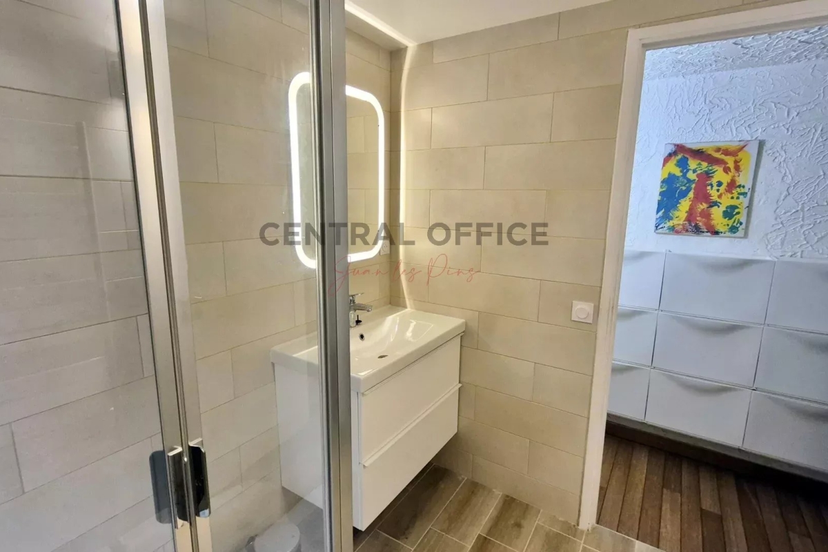 Maison de luxe à vendre à Cap d'Antibes, 2 300 000 €, Photo 6