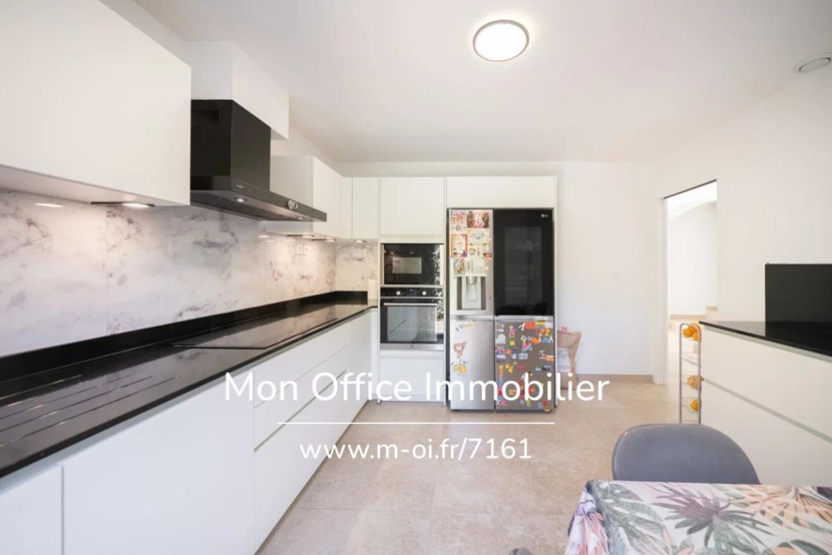 Luxury House for sale in Aix-en-Provence, 786 000 €, Photo 7