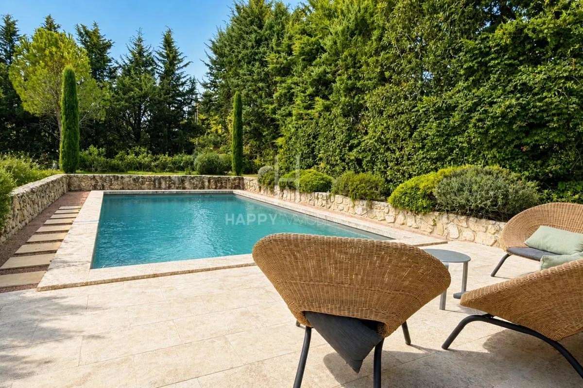 Luxury House for sale in Fontvieille, 995 000 €, Photo 2