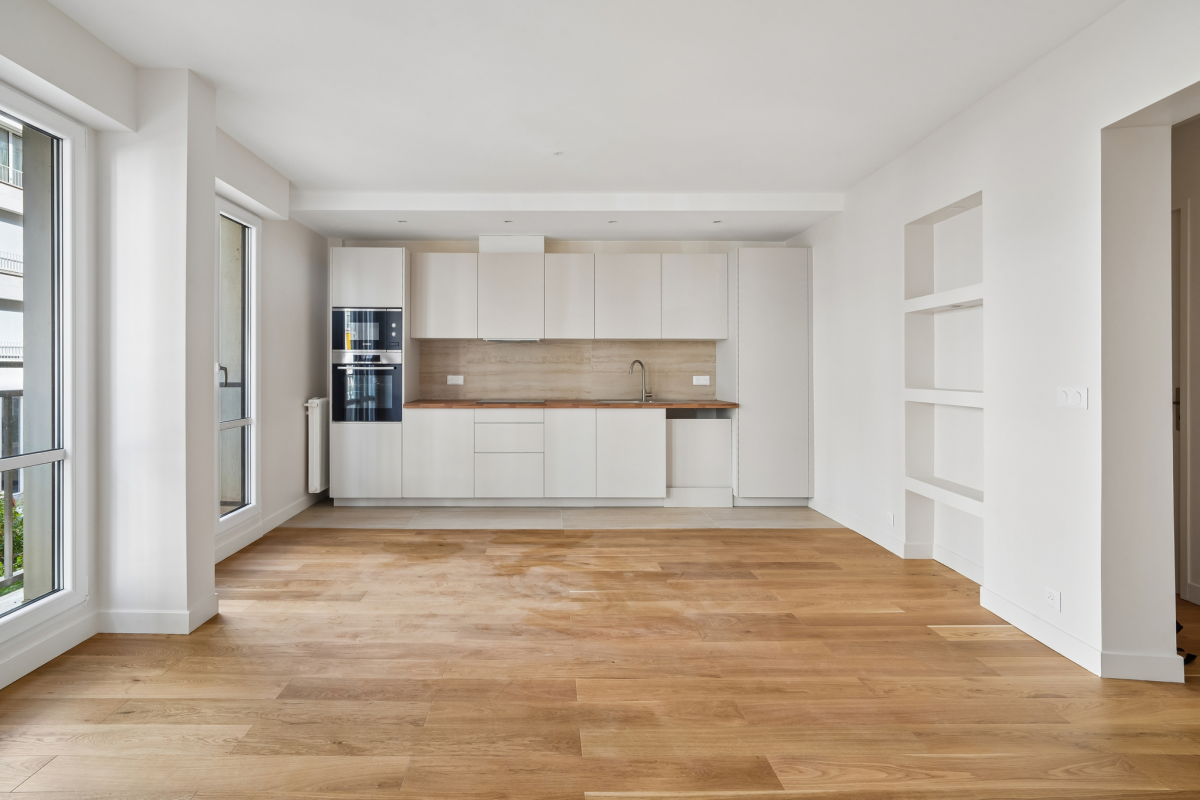 Luxury Apartment for sale in Paris 15ème, 740 000 €, Photo 2
