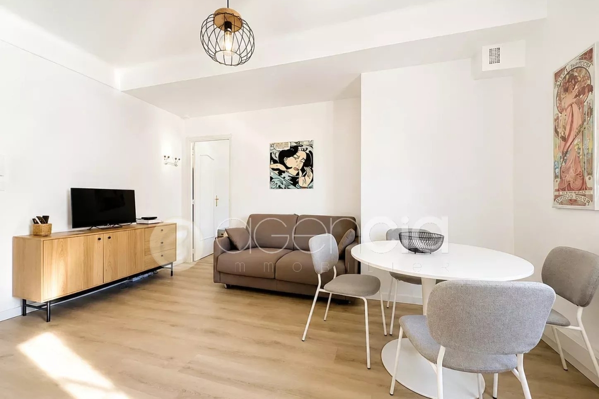 Appartement de luxe à vendre à Cannes, 369 000 €, Photo 2