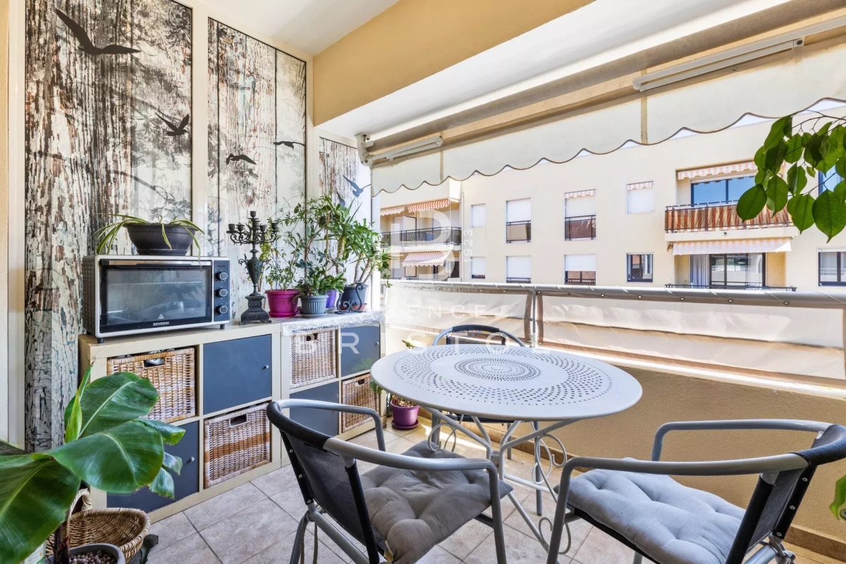 Appartement de luxe à vendre à Beaulieu-sur-Mer, 380 000 €, Photo 2
