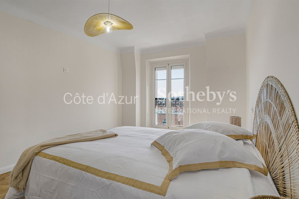 Luxury Apartment for sale in Antibes, 735 000 €, Photo 6