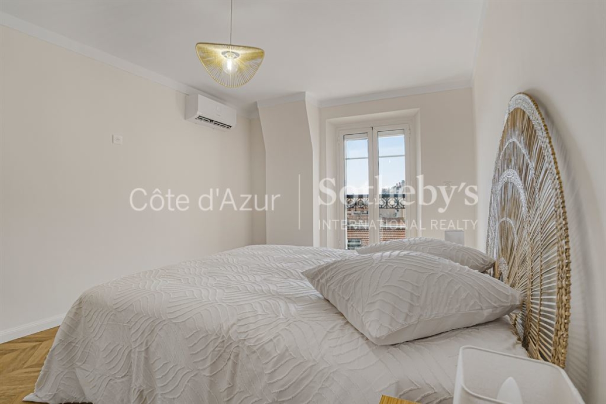 Luxury Apartment for sale in Antibes, 735 000 €, Photo 7