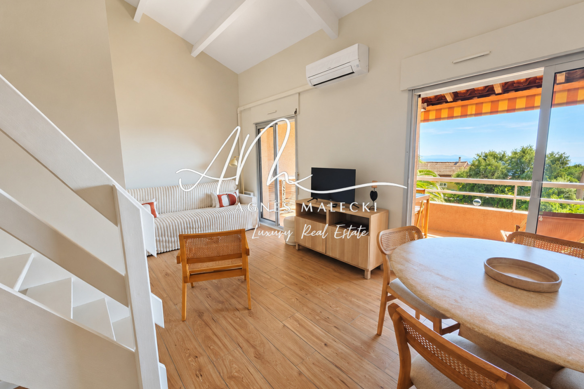 Appartement de luxe à vendre à Rayol Canadel sur Mer, 465 000 €, Photo 1