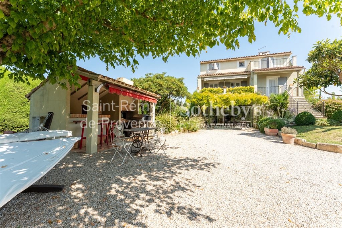 Luxury House for sale in Fontvieille, 798 000 €, Photo 2