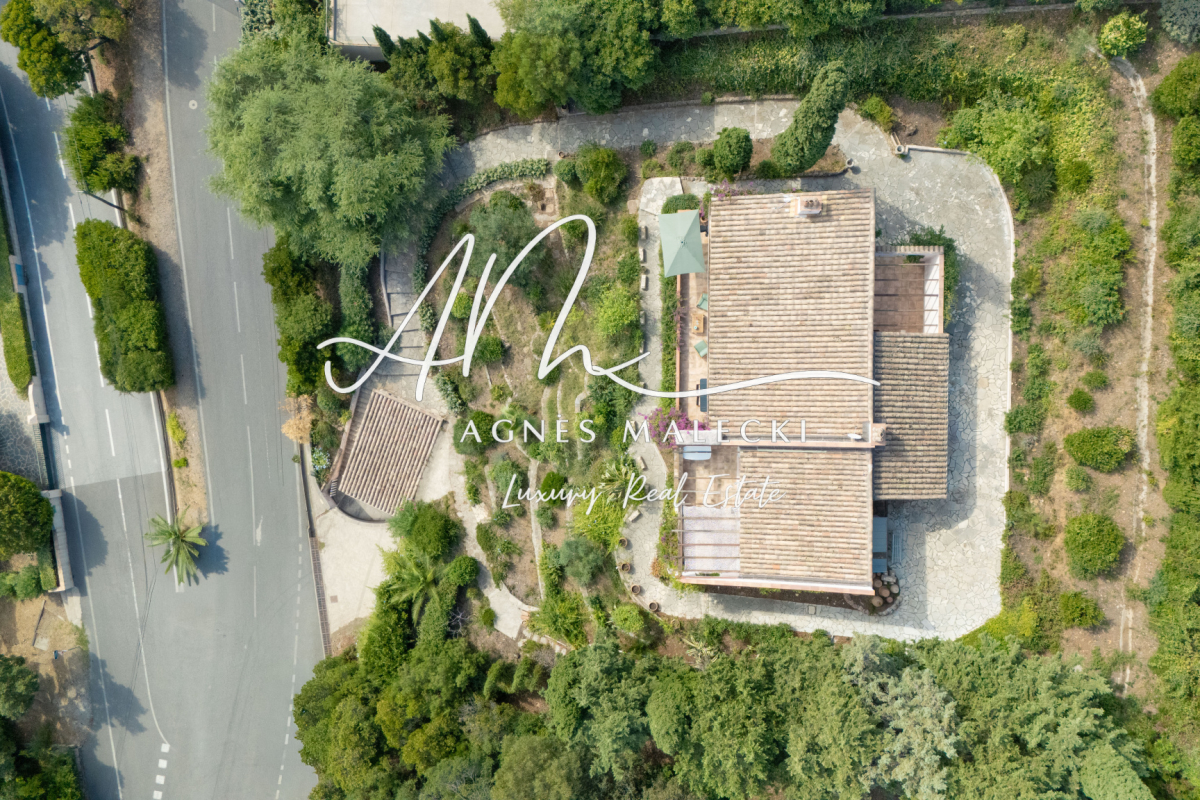 Maison de luxe à vendre à Cavalaire-sur-Mer, 1 590 000 €, Photo 5