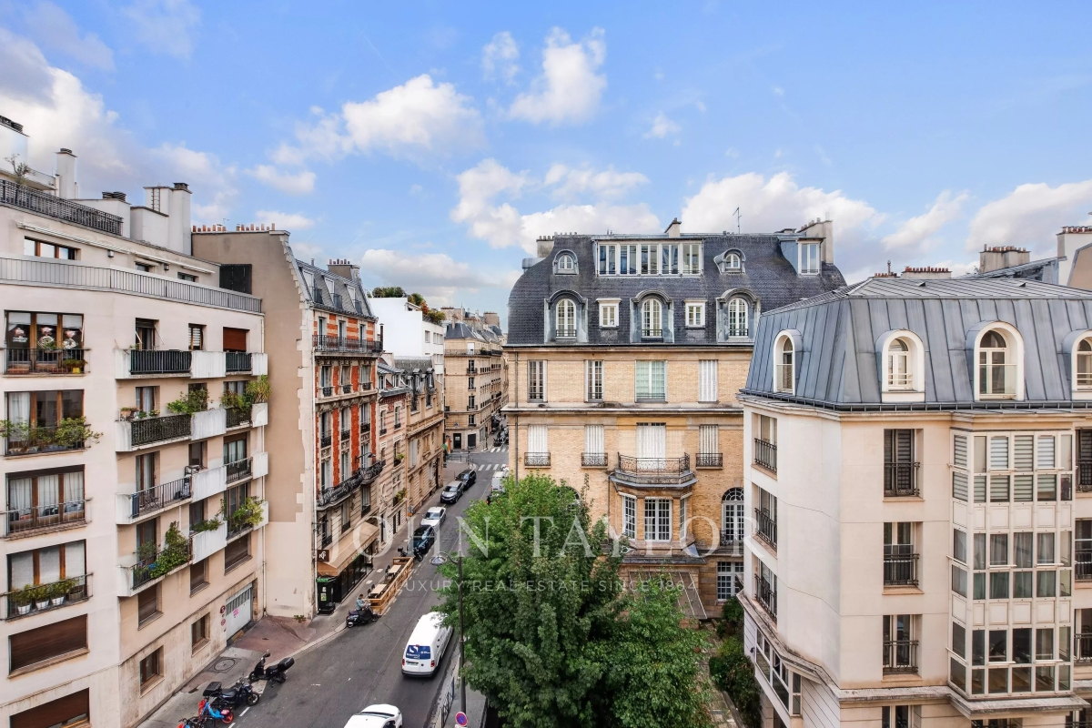 Luxury Apartment for sale in Paris 16ème, 598 000 €, Photo 1