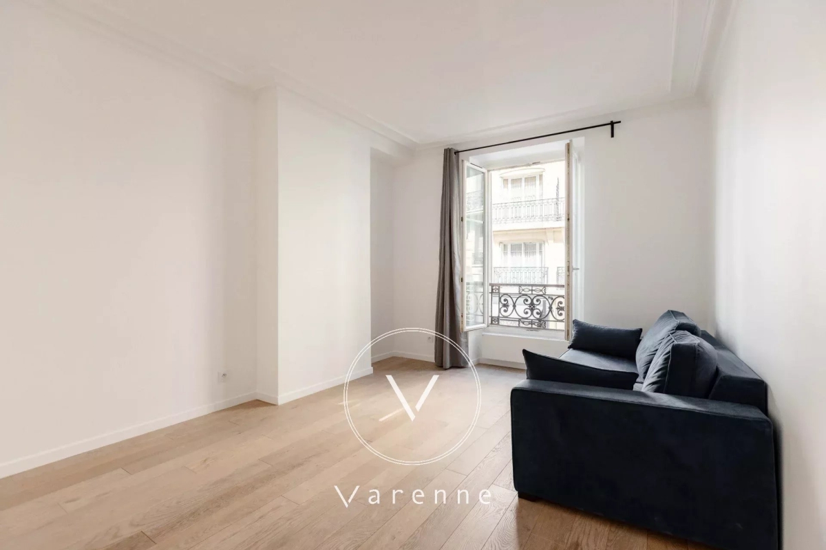 Appartement de luxe à vendre à Paris 16ème, 449 000 €, Photo 2