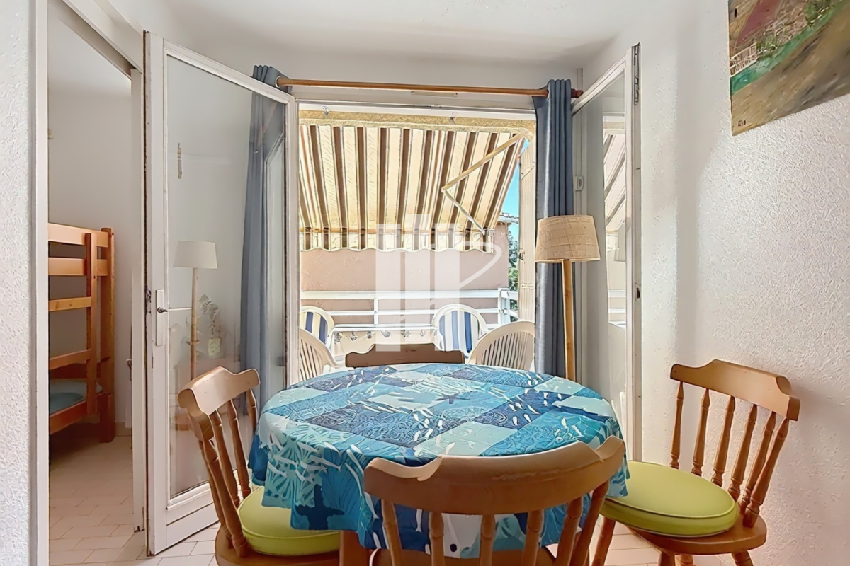 Appartement de luxe à vendre à Saint-Raphaël, 189 000 €, Photo 6