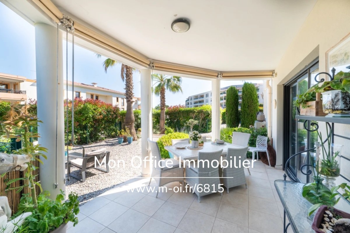 Appartement de luxe à vendre à Saint-Raphaël, 770 000 €, Photo 2