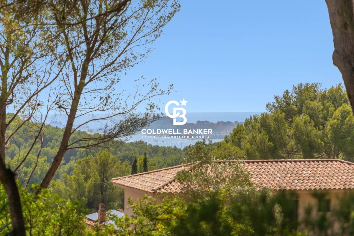Luxury House for sale in Sanary-sur-Mer, 1 560 000 €, Photo 3