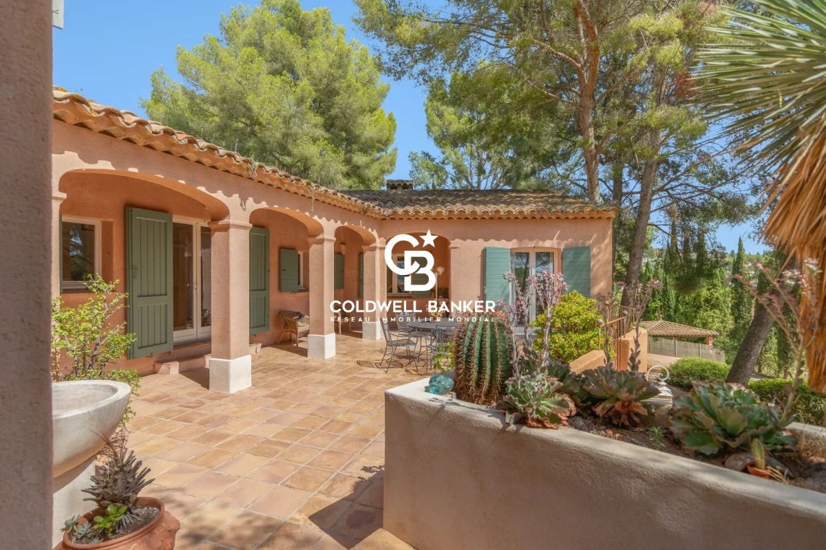Luxury House for sale in Sanary-sur-Mer, 1 560 000 €, Photo 4