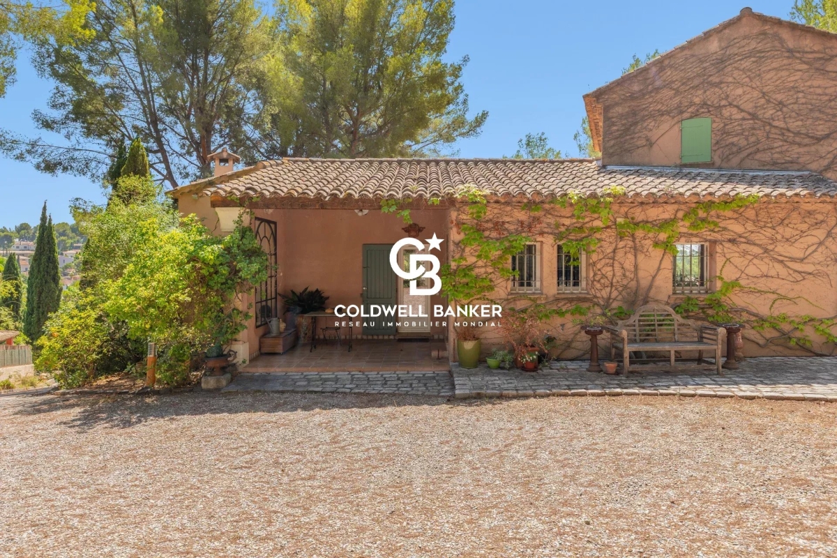 Luxury House for sale in Sanary-sur-Mer, 1 560 000 €, Photo 6