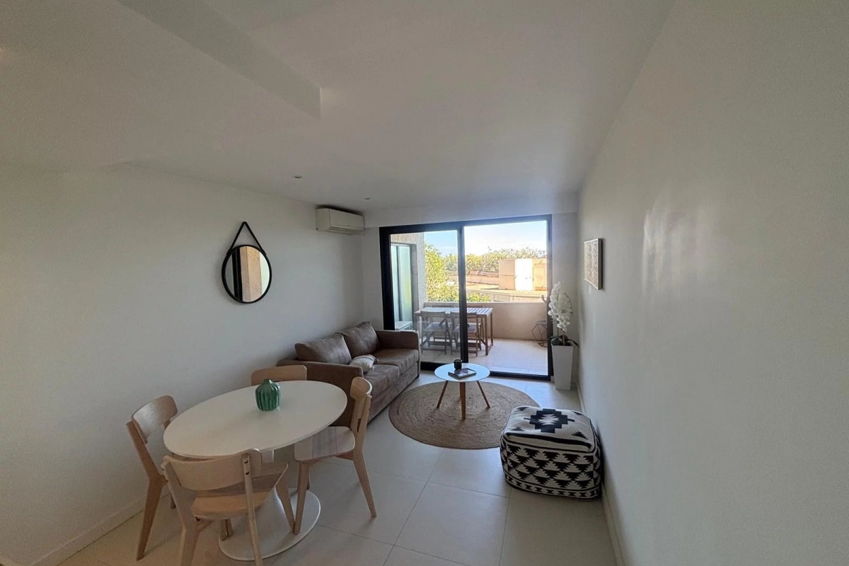 Appartement de luxe à vendre à Nice, 230 000 €, Photo 1