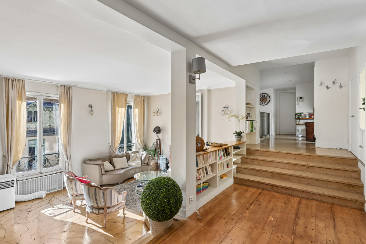 Luxury Apartment for sale in Paris 7ème, 2 300 000 €, Photo 2