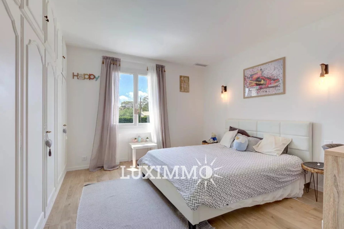 Luxury House for sale in Mougins, 1 095 000 €, Photo 7