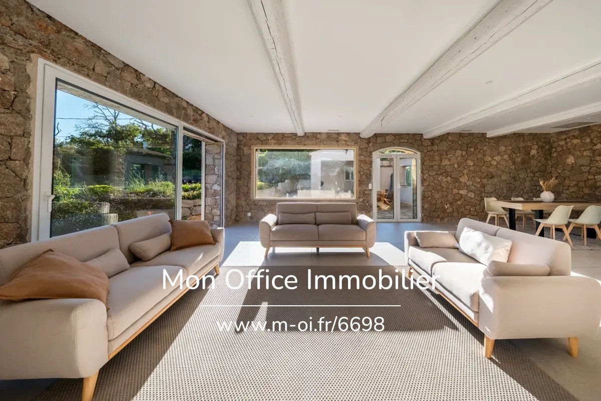Maison de luxe à vendre à Le Plan-de-La-Tour, 1 195 000 €, Photo 1
