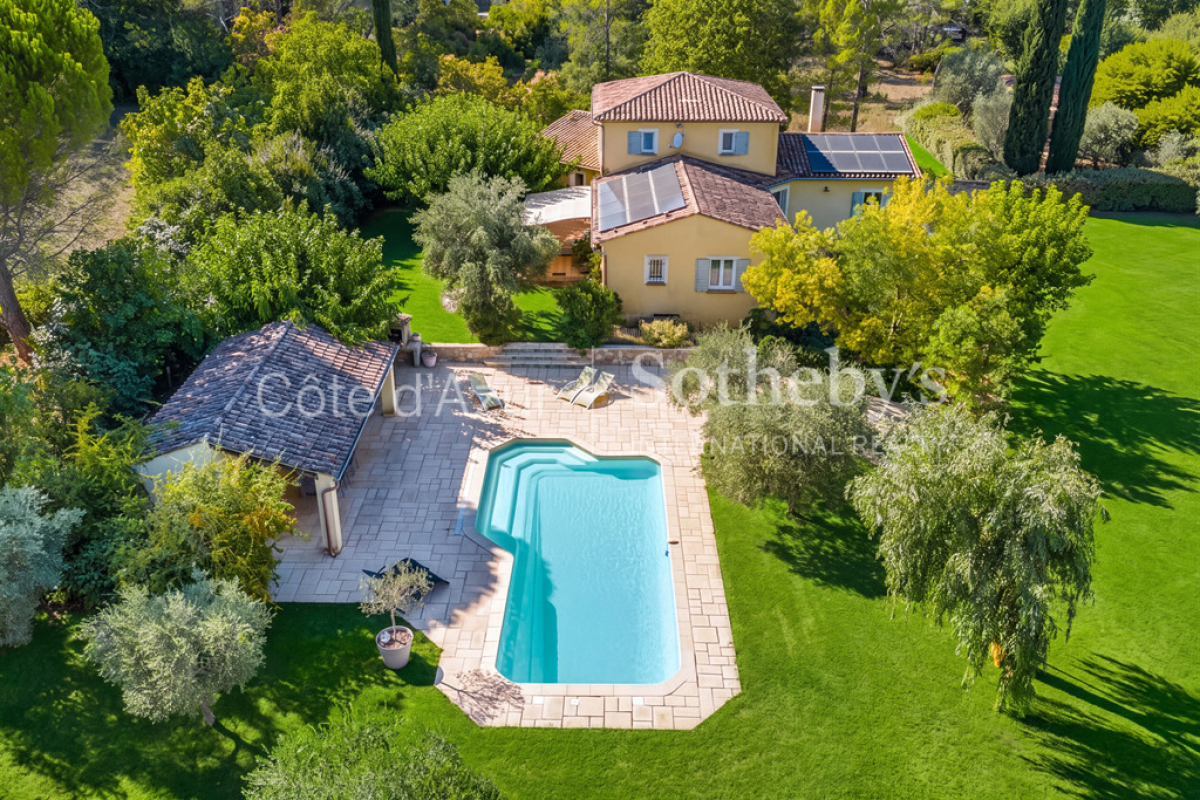 Luxury House for sale in Fayence, 1 190 000 €, Photo 1
