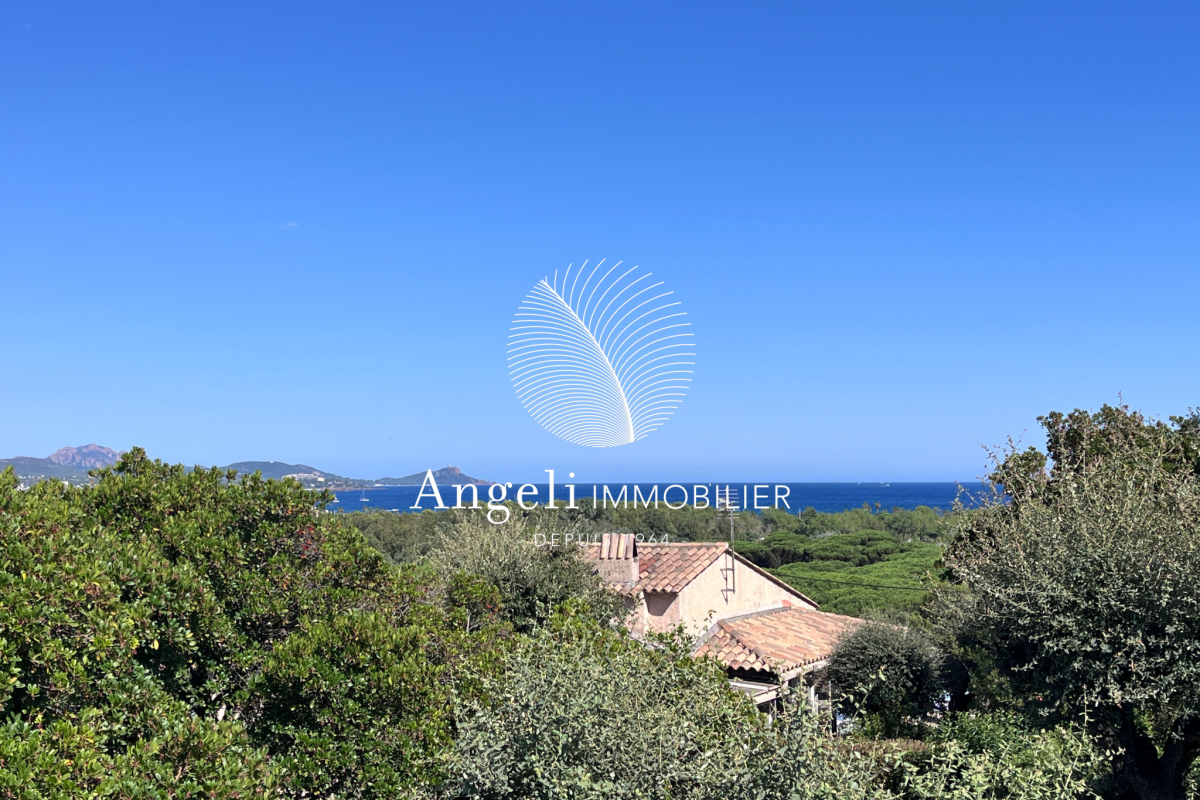 Maison de luxe à vendre à Saint-Aygulf, 785 000 €, Photo 2