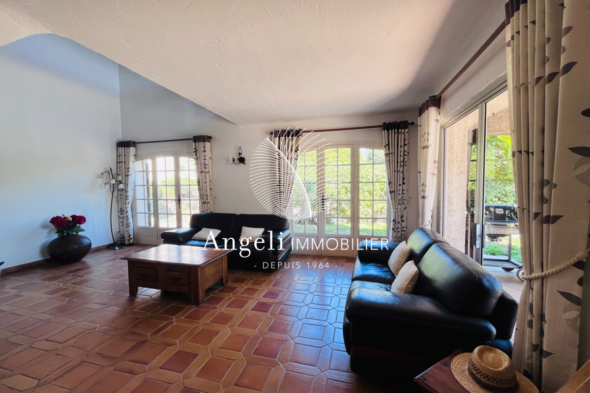 Maison de luxe à vendre à Saint-Aygulf, 785 000 €, Photo 4