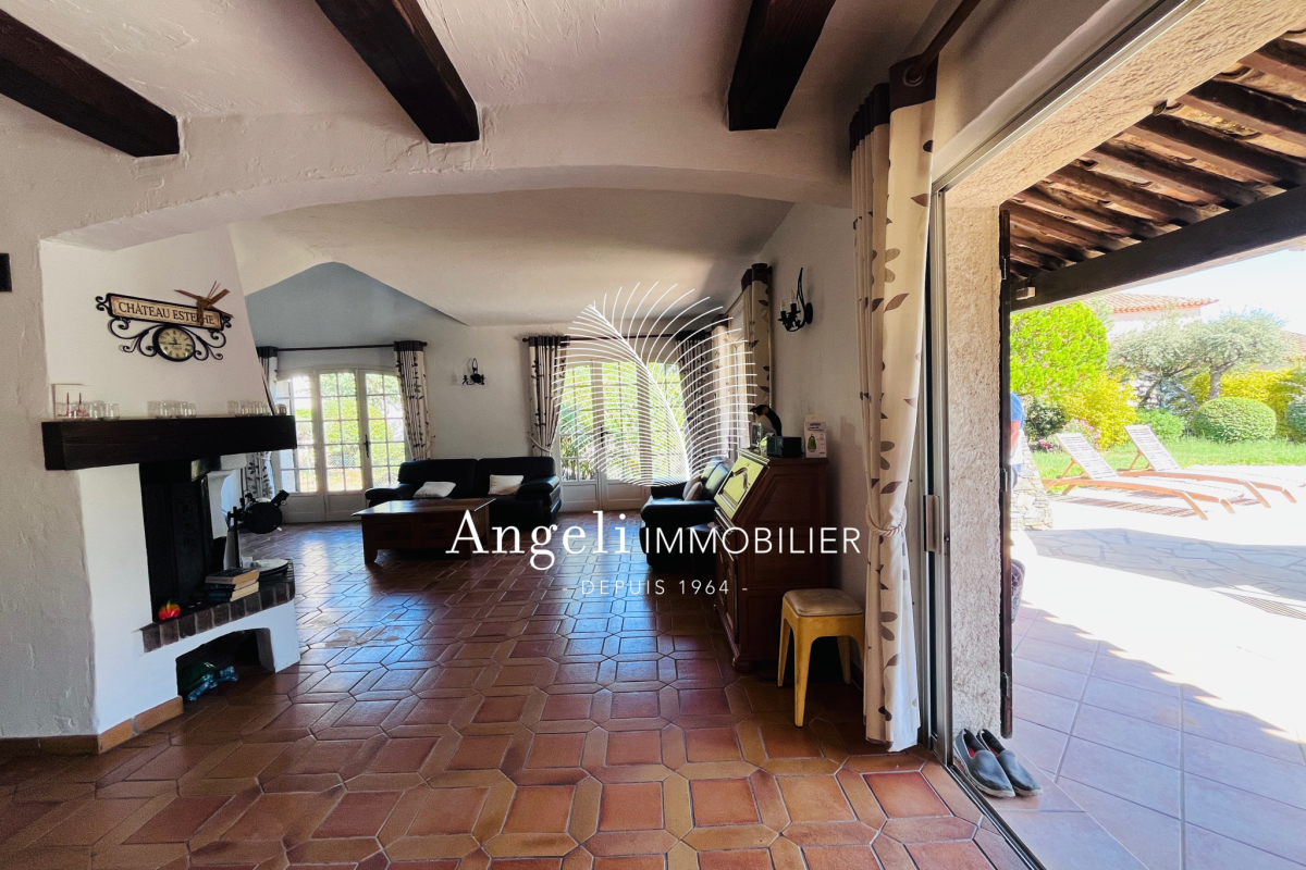 Maison de luxe à vendre à Saint-Aygulf, 785 000 €, Photo 7
