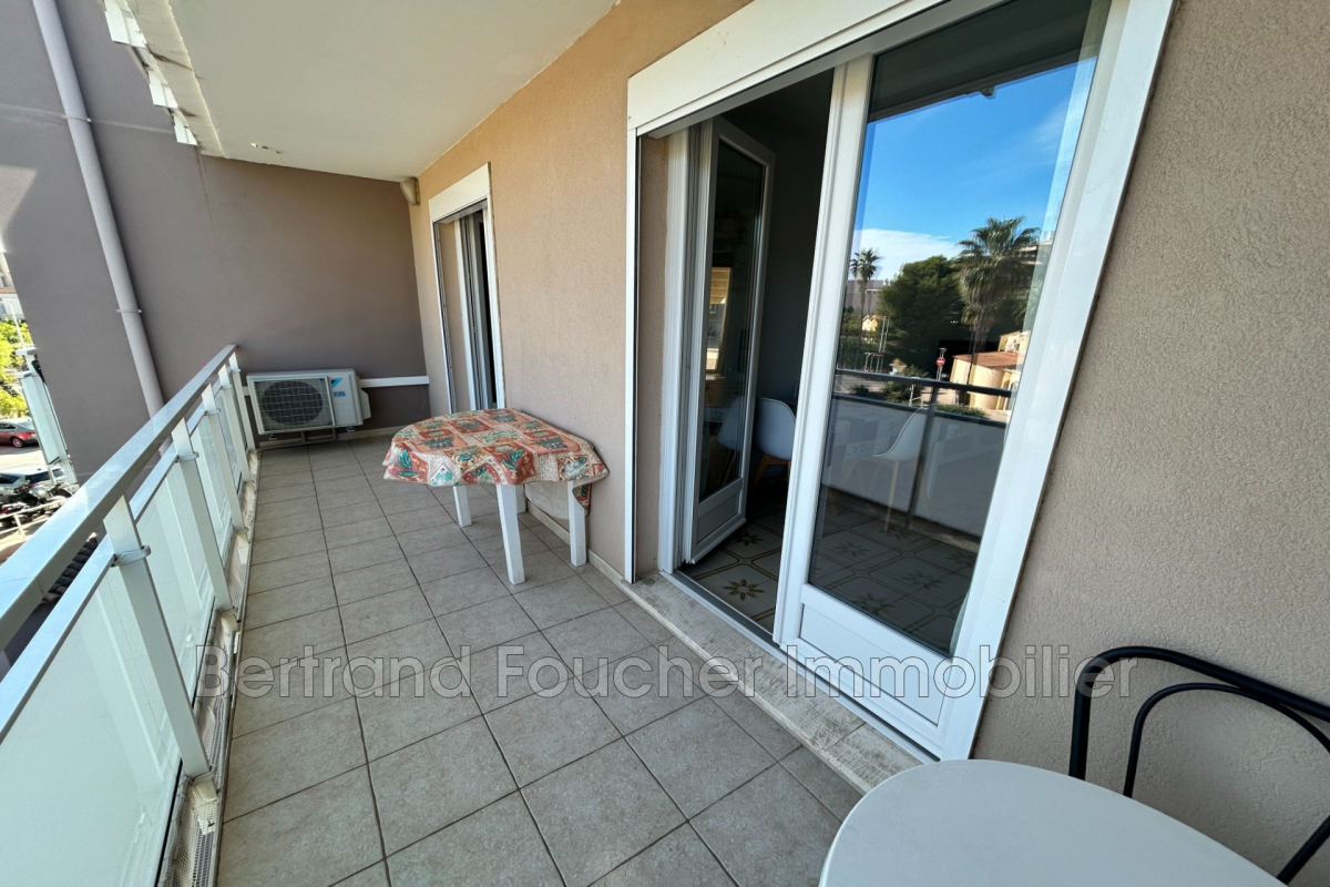 Luxury Apartment for sale in Cavalaire-sur-Mer, 259 000 €, Photo 2