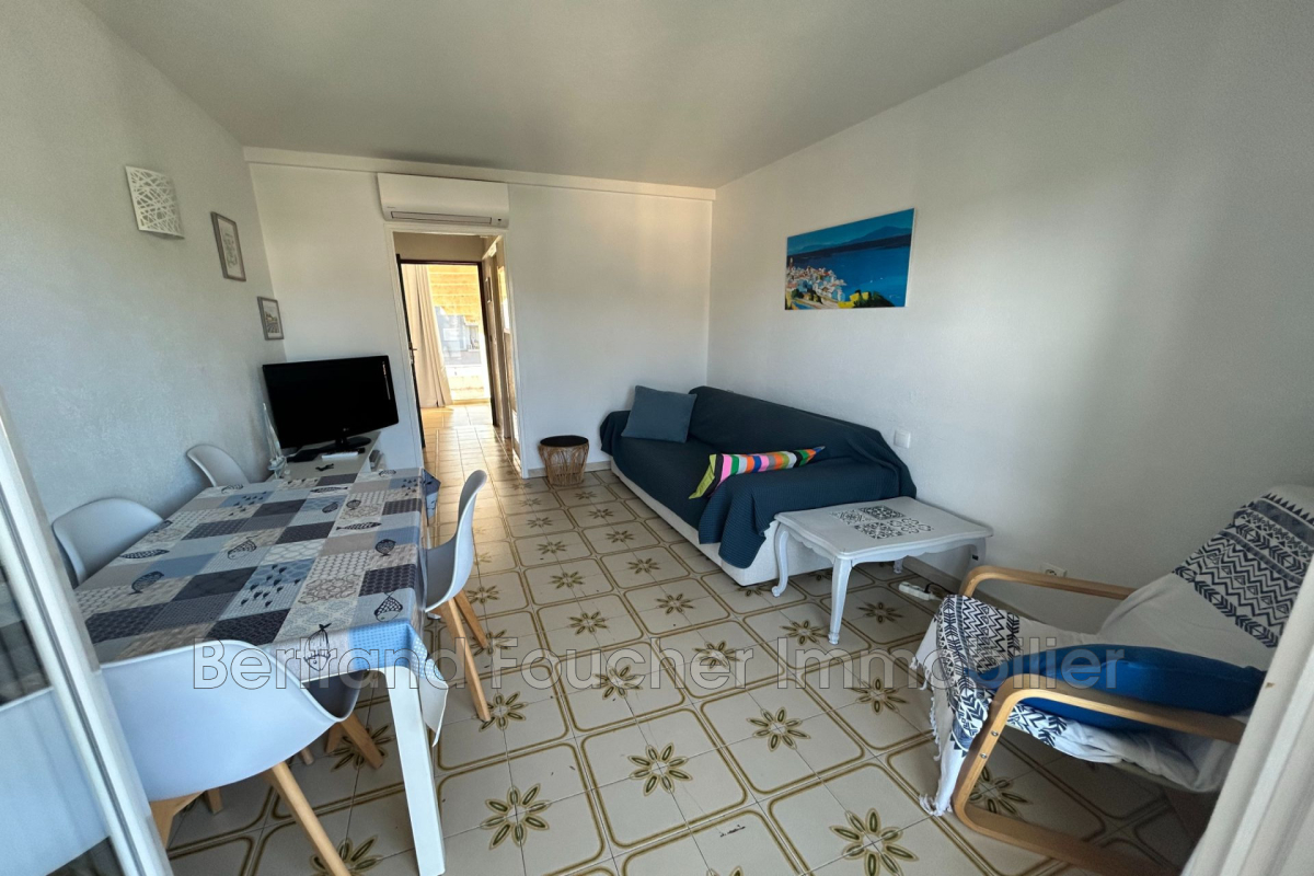 Luxury Apartment for sale in Cavalaire-sur-Mer, 259 000 €, Photo 3