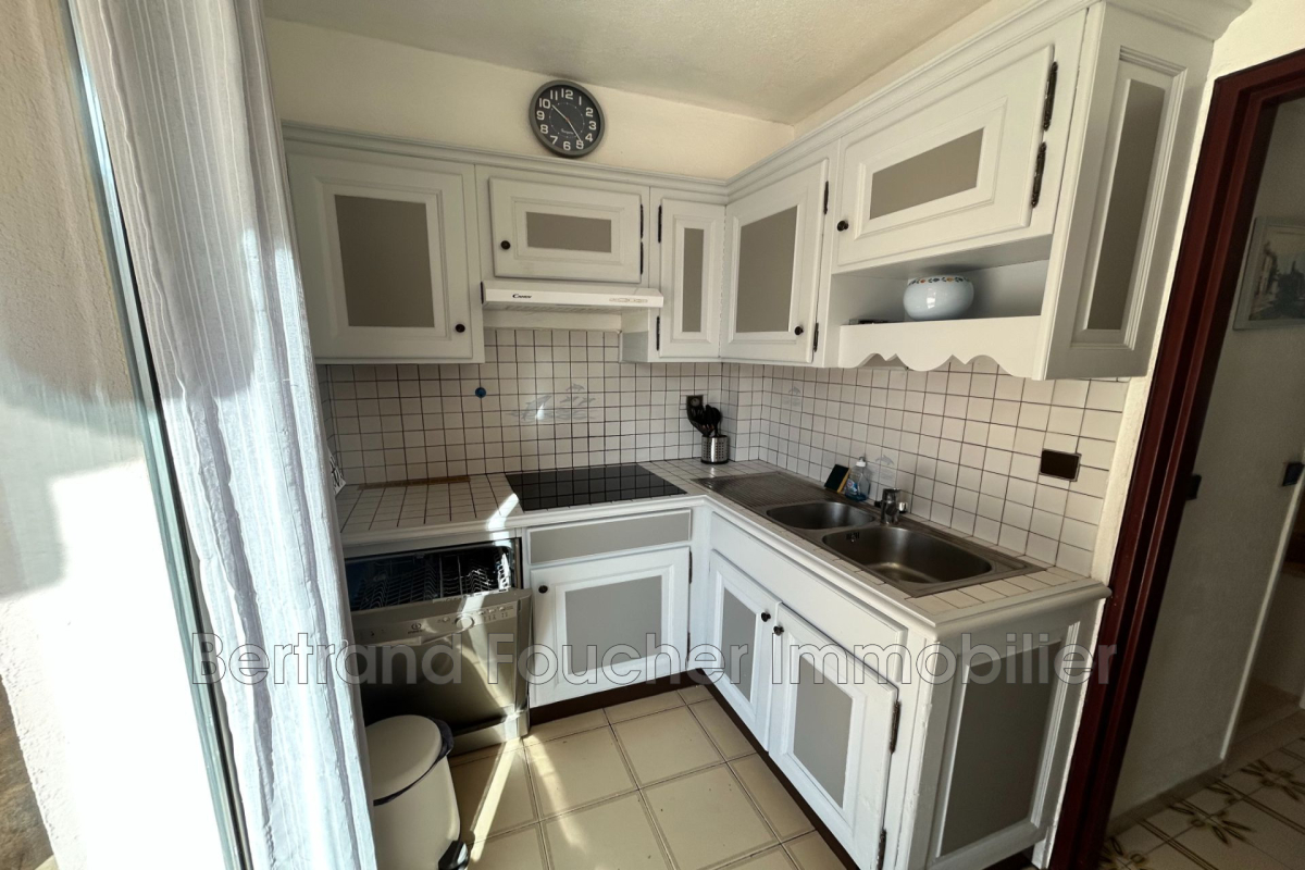 Luxury Apartment for sale in Cavalaire-sur-Mer, 259 000 €, Photo 4