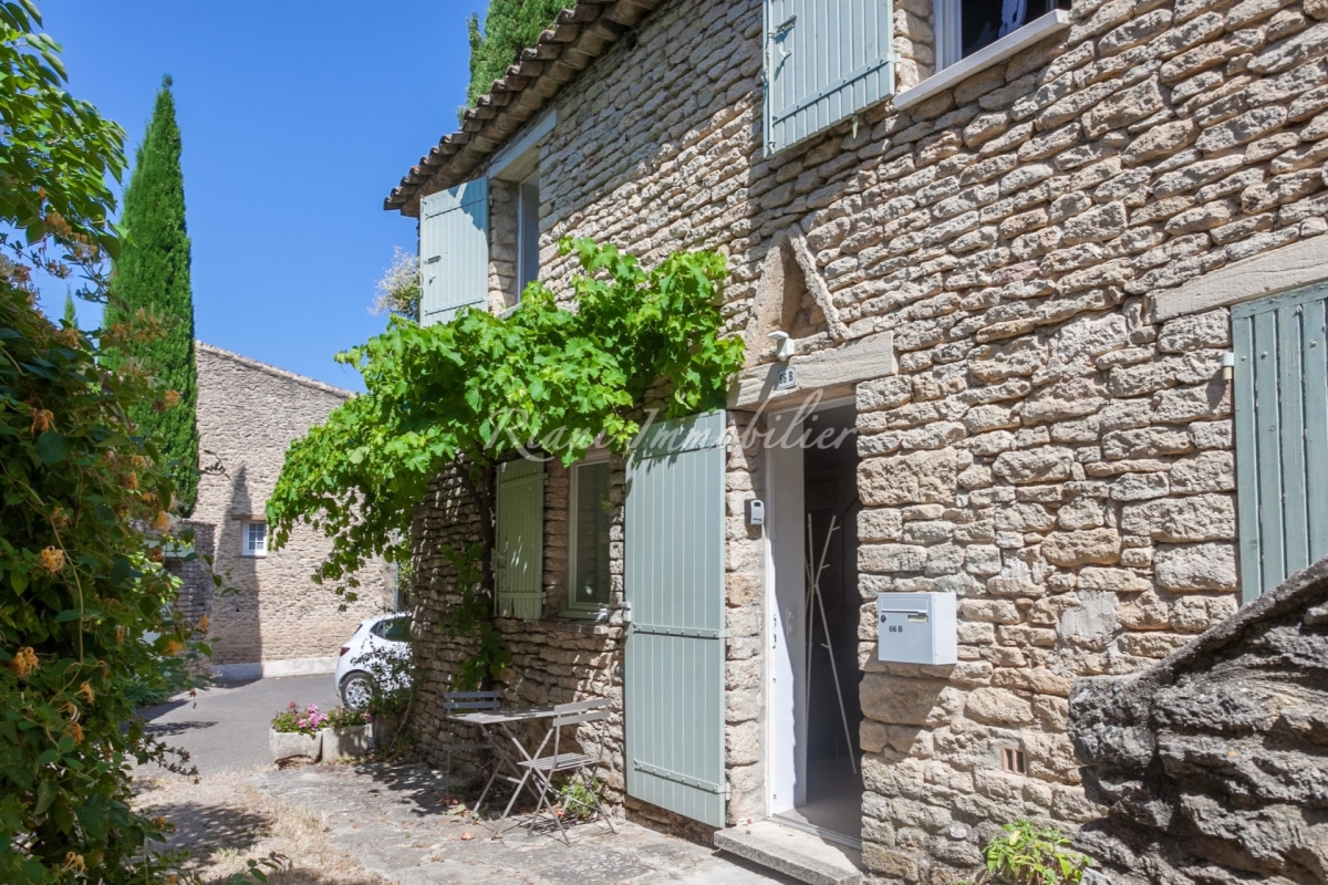 Maison de luxe à vendre à Cabrières-d'Avignon, 300 000 €, Photo 1