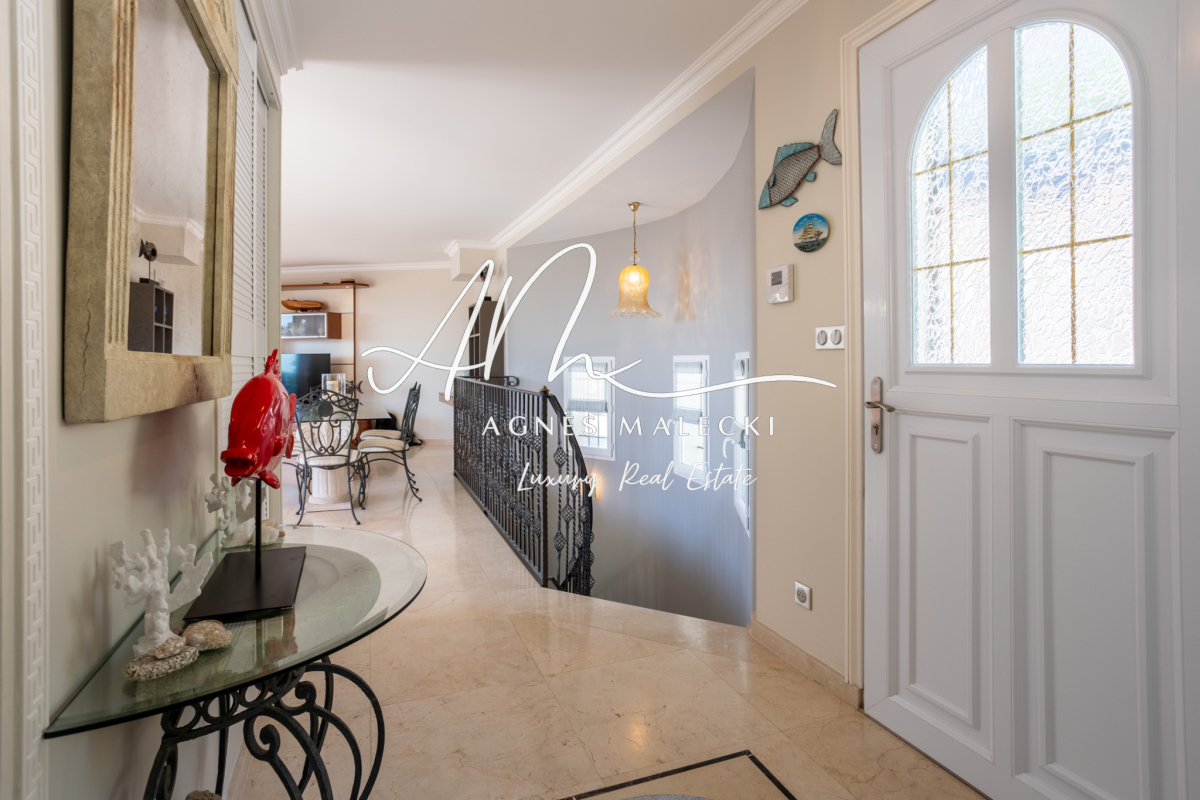 Luxury House for sale in Rayol Canadel sur Mer, 2 390 000 €, Photo 3