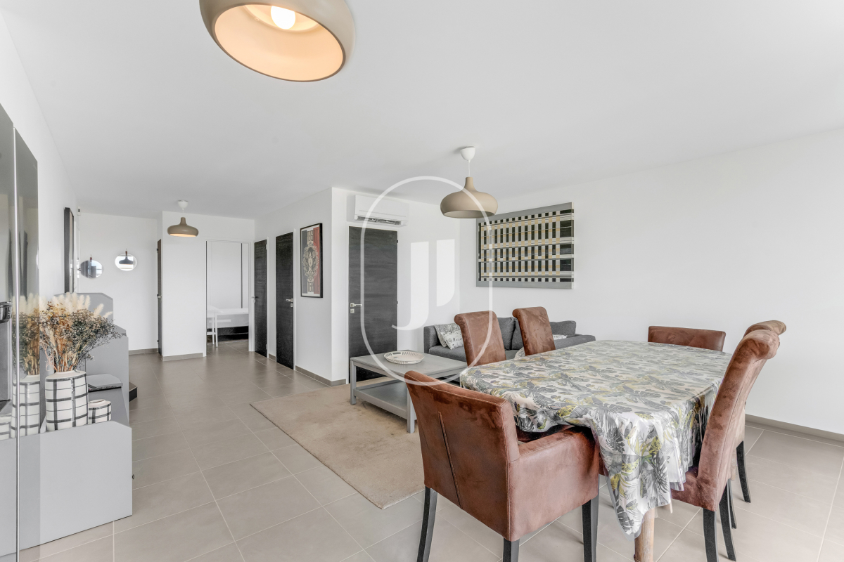 Appartement de luxe à vendre à Sainte-Maxime, 568 000 €, Photo 4