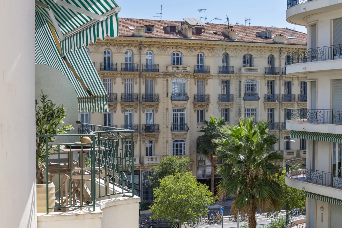 Luxury Apartment for sale in Nice, 1 100 000 €, Photo 2