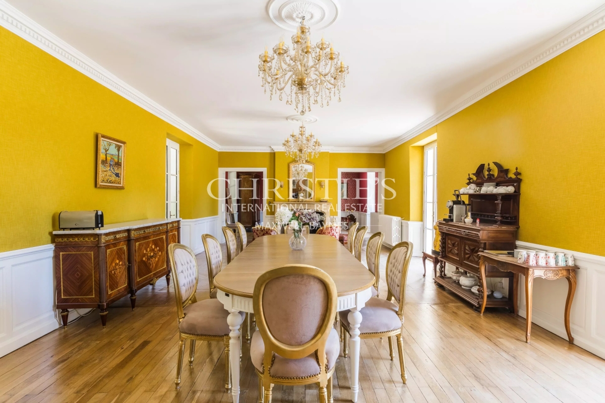 Maison de luxe à vendre à Sarlat-la-Canéda, 1 850 000 €, Photo 3